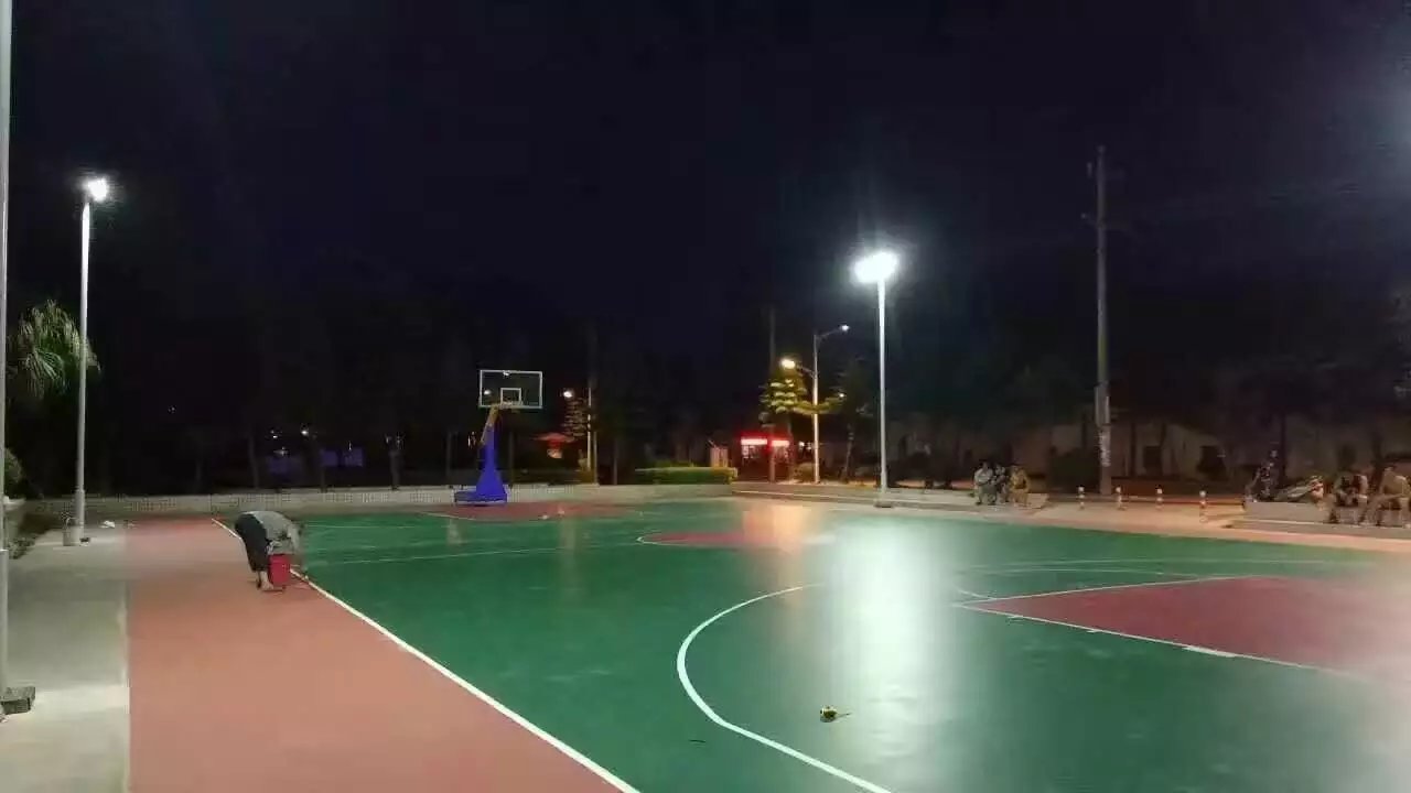 福建福清硅PU篮球场完工！